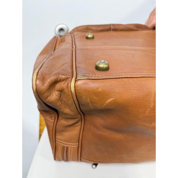 Colombian Top-Grain Leather 20" Duffel Bag w/ Shoulder Strap, Duffle - Picture 13 of 16